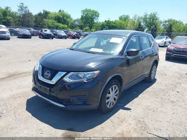 KNMAT2MT8HP583612 2017 NISSAN ROGUE - Image 2