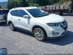 KNMAT2MT8HP601395 2017 NISSAN ROGUE