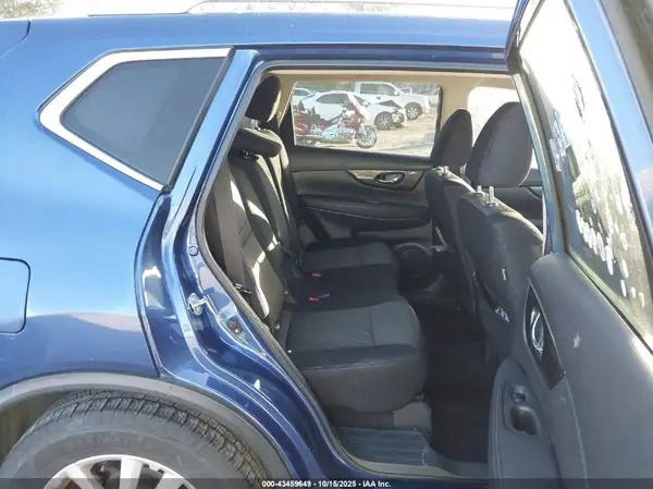 KNMAT2MT8HP602787 2017 NISSAN ROGUE - Image 8