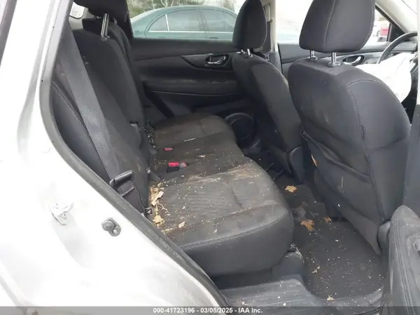 KNMAT2MT8HP602935 2017 NISSAN ROGUE - Image 8