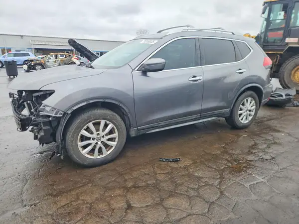 KNMAT2MT8HP605947 2017 NISSAN ROGUE - Image 1