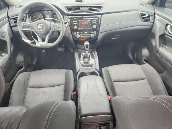 KNMAT2MT8HP605947 2017 NISSAN ROGUE - Image 8