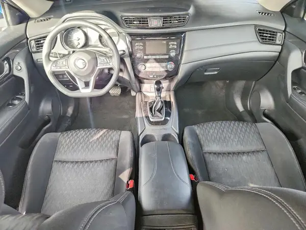 KNMAT2MT8HP607259 2017 NISSAN ROGUE - Image 8
