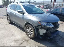 KNMAT2MT8HP607827 2017 NISSAN ROGUE