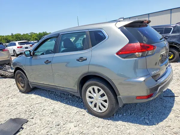 KNMAT2MT8HP612817 2017 NISSAN ROGUE - Image 2