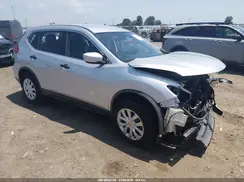 KNMAT2MT8HP615670 2017 NISSAN ROGUE