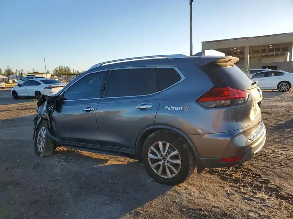 KNMAT2MT8HP617323 2017 NISSAN ROGUE - Image 2