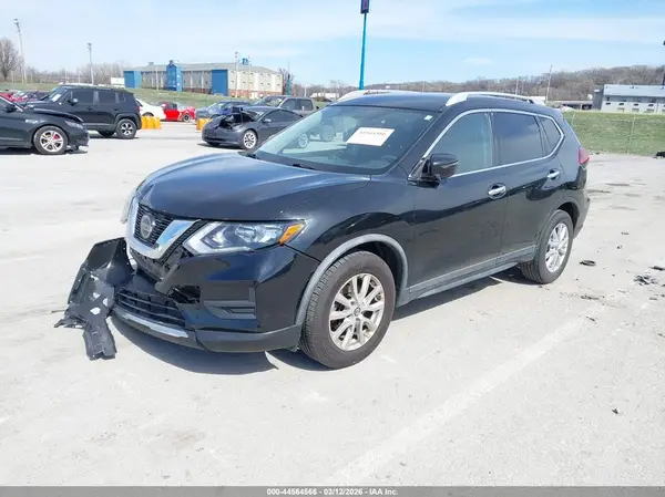 KNMAT2MT8JP500847 2018 NISSAN ROGUE - Image 2