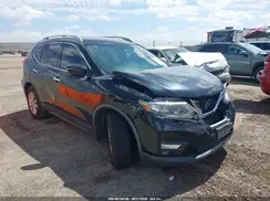 KNMAT2MT8JP500945 2018 NISSAN ROGUE
