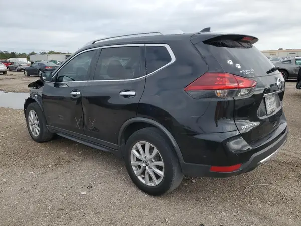 KNMAT2MT8JP501948 2018 NISSAN ROGUE - Image 2