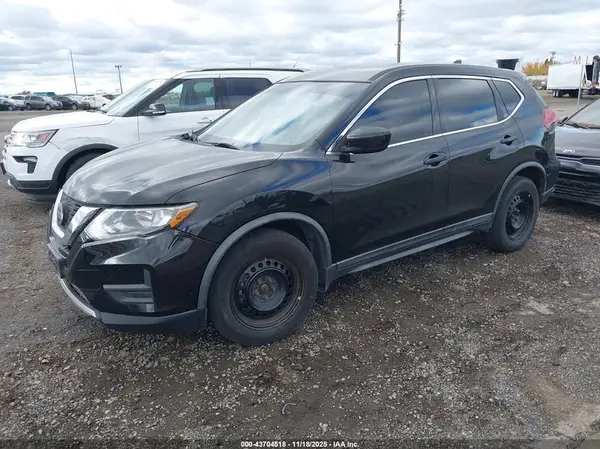 KNMAT2MT8JP503862 2018 NISSAN ROGUE - Image 2
