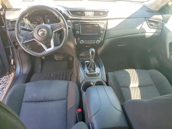 KNMAT2MT8JP505840 2018 NISSAN ROGUE - Image 8