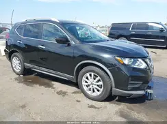 KNMAT2MT8JP506874 2018 NISSAN ROGUE