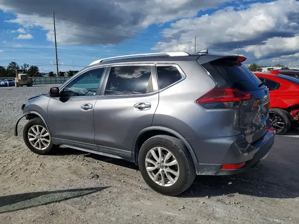 KNMAT2MT8JP509581 2018 NISSAN ROGUE - Image 2