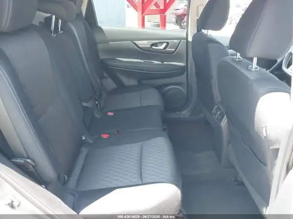 KNMAT2MT8JP512125 2018 NISSAN ROGUE - Image 8