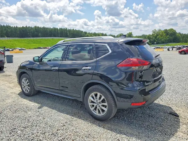 KNMAT2MT8JP513856 2018 NISSAN ROGUE - Image 2