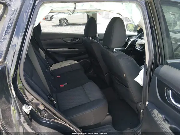KNMAT2MT8JP519012 2018 NISSAN ROGUE - Image 8