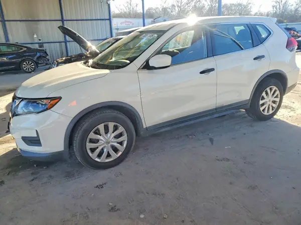 KNMAT2MT8JP521066 2018 NISSAN ROGUE - Image 1