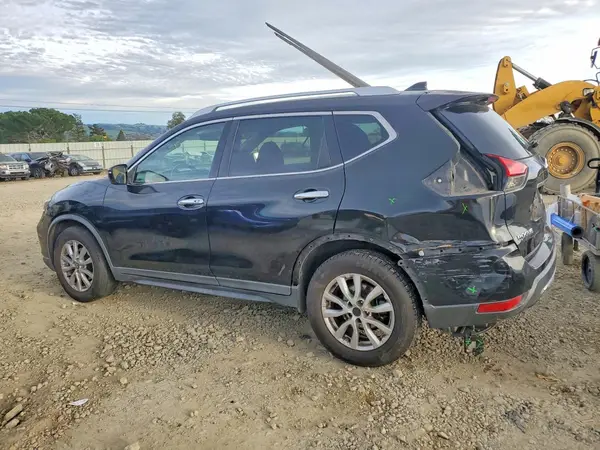 KNMAT2MT8JP522699 2018 NISSAN ROGUE - Image 2