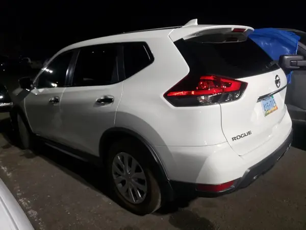 KNMAT2MT8JP526474 2018 NISSAN ROGUE - Image 2
