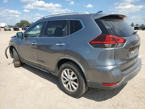 KNMAT2MT8JP533251 2018 NISSAN ROGUE - Image 2