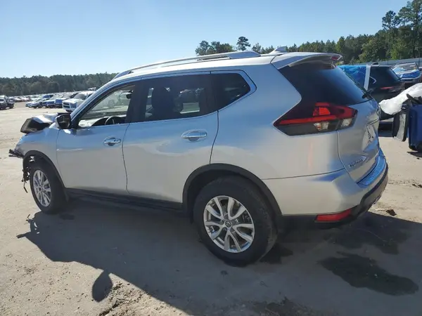 KNMAT2MT8JP552463 2018 NISSAN ROGUE - Image 2