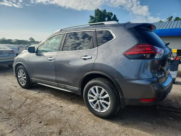 KNMAT2MT8JP553113 2018 NISSAN ROGUE - Image 2