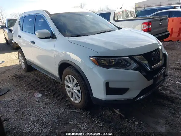 KNMAT2MT8JP555654 2018 NISSAN ROGUE - Image 1
