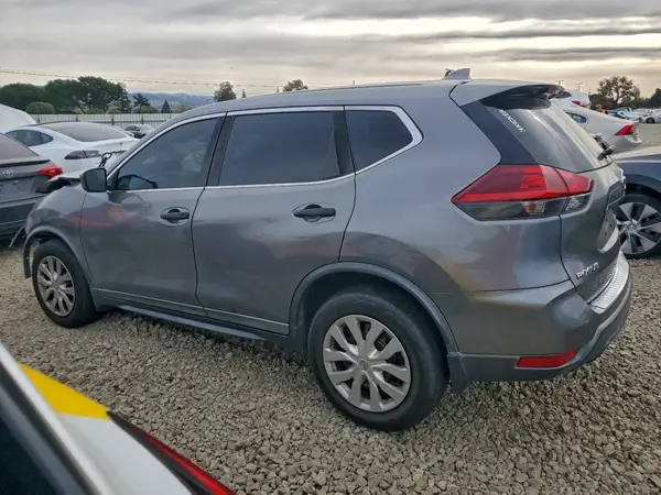 KNMAT2MT8JP559882 2018 NISSAN ROGUE - Image 2