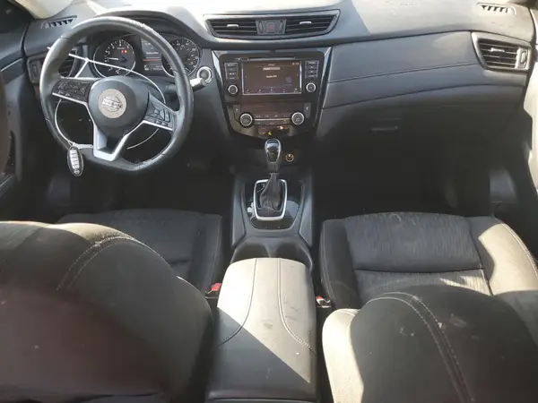 KNMAT2MT8JP563270 2018 NISSAN ROGUE - Image 8