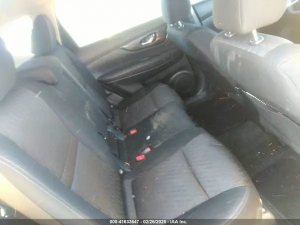 KNMAT2MT8JP567013 2018 NISSAN ROGUE - Image 8