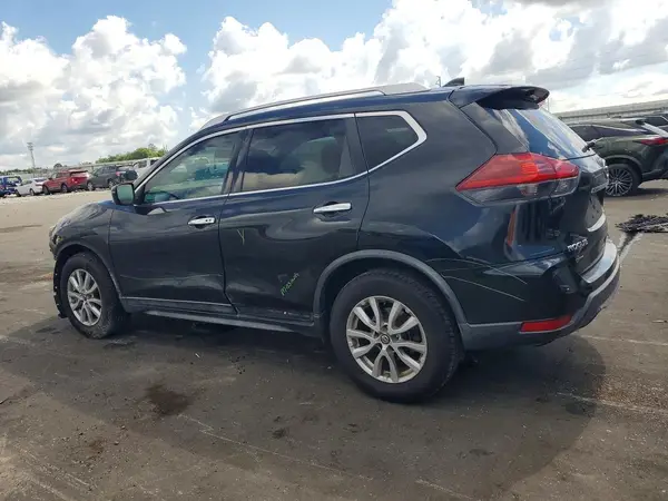 KNMAT2MT8JP570316 2018 NISSAN ROGUE - Image 2
