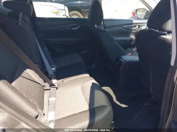 KNMAT2MT8JP573152 2018 NISSAN ROGUE - Image 8