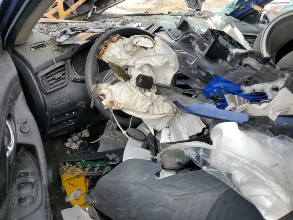 KNMAT2MT8JP574477 2018 NISSAN ROGUE - Image 8