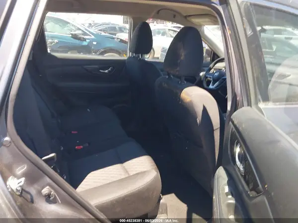 KNMAT2MT8JP578500 2018 NISSAN ROGUE - Image 8