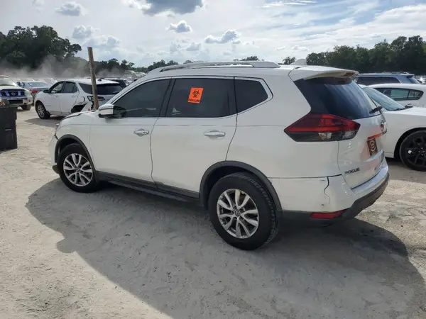 KNMAT2MT8JP578738 2018 NISSAN ROGUE - Image 2
