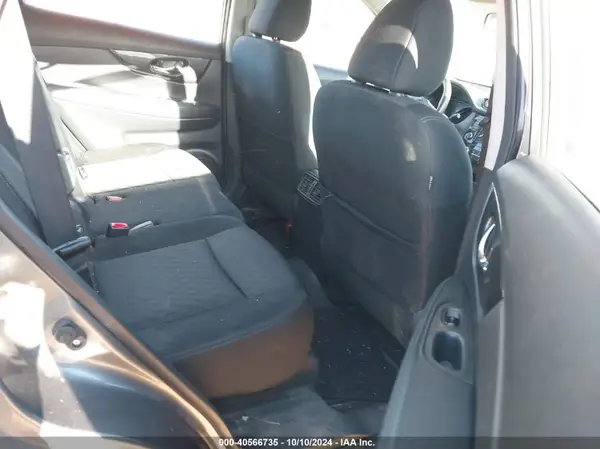 KNMAT2MT8JP578822 2018 NISSAN ROGUE - Image 8