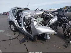 KNMAT2MT8JP579825 2018 NISSAN ROGUE