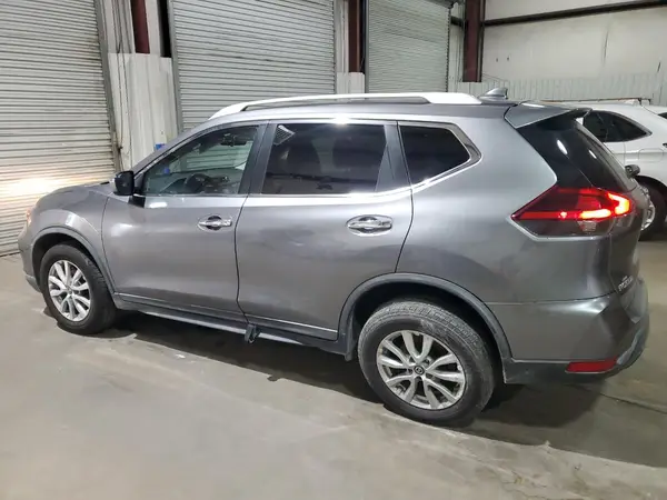 KNMAT2MT8JP584636 2018 NISSAN ROGUE - Image 2