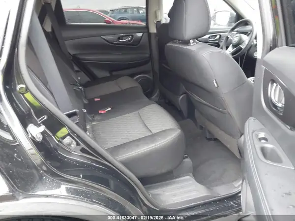 KNMAT2MT8JP584734 2018 NISSAN ROGUE - Image 8