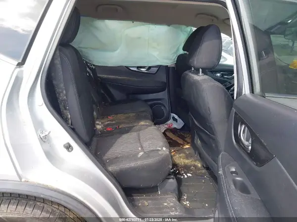 KNMAT2MT8JP585897 2018 NISSAN ROGUE - Image 8