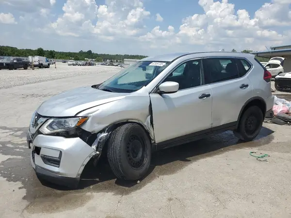 KNMAT2MT8JP599914 2018 NISSAN ROGUE - Image 1