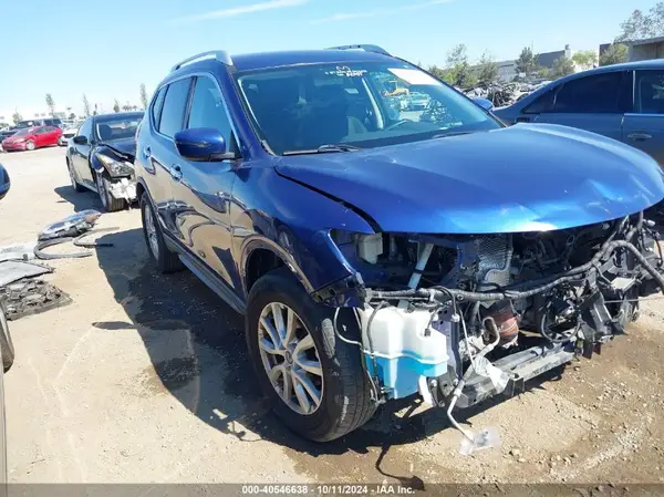 KNMAT2MT8JP600172 2018 NISSAN ROGUE - Image 1
