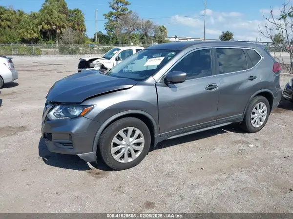 KNMAT2MT8JP602018 2018 NISSAN ROGUE - Image 2