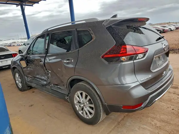 KNMAT2MT8JP604559 2018 NISSAN ROGUE - Image 2
