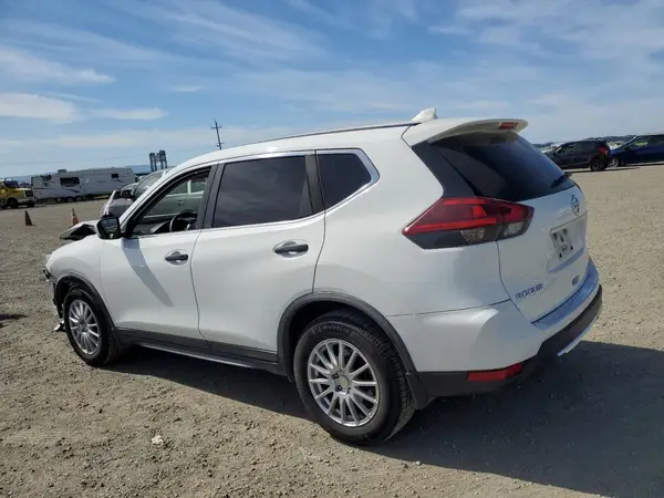 KNMAT2MT8JP604853 2018 NISSAN ROGUE - Image 2