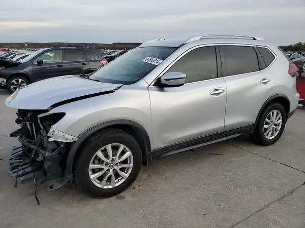KNMAT2MT8JP605694 2018 NISSAN ROGUE - Image 1