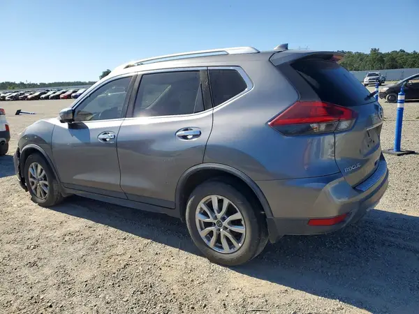 KNMAT2MT8JP606148 2018 NISSAN ROGUE - Image 2