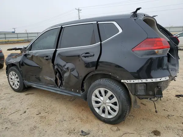 KNMAT2MT8JP610815 2018 NISSAN ROGUE - Image 2