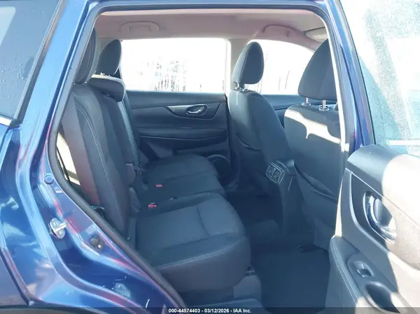 KNMAT2MT8JP615934 2018 NISSAN ROGUE - Image 8